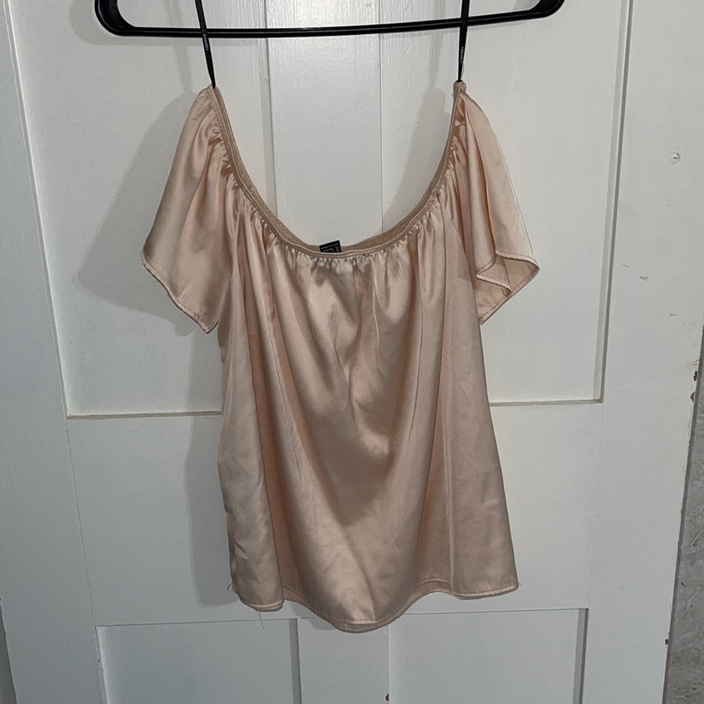 Forever 21 size small off the shoulder top